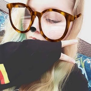 Meet your Posher, Deanna